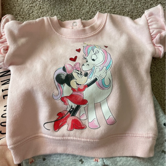 Disney Minnie Mouse lot joggers and sweatshirts - Picture 9 of 15